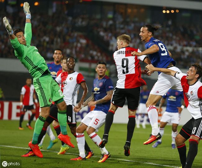 中脱颖而出 中脱颖而出