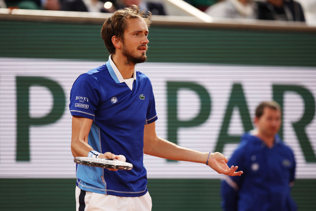 都必须符合 都必须符合