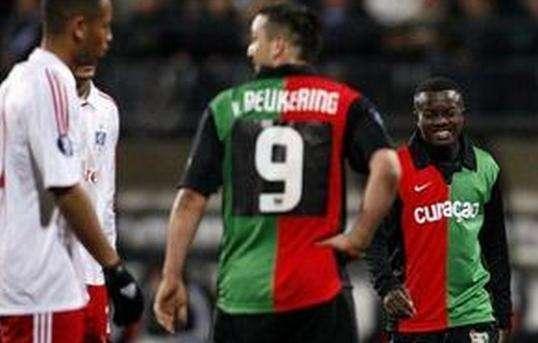 场下等待机 场下等待机