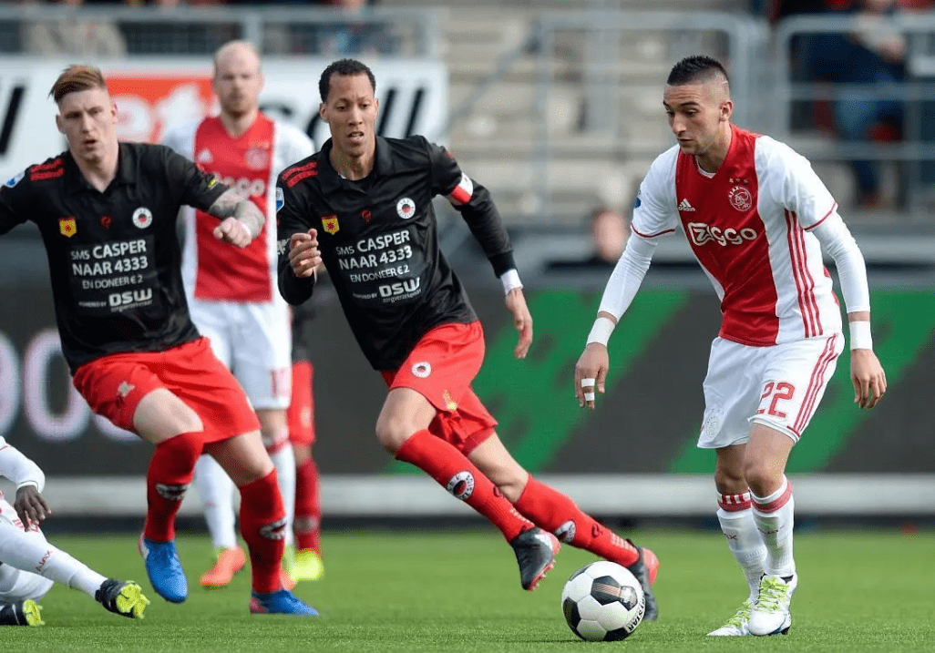 前两球讲故 前两球讲故